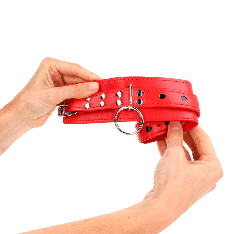 KINK - RED WRIST CHAIN WITH ADJUSTABLE BLACK HEART INSERT 21-28 CM X 5.5 CM
