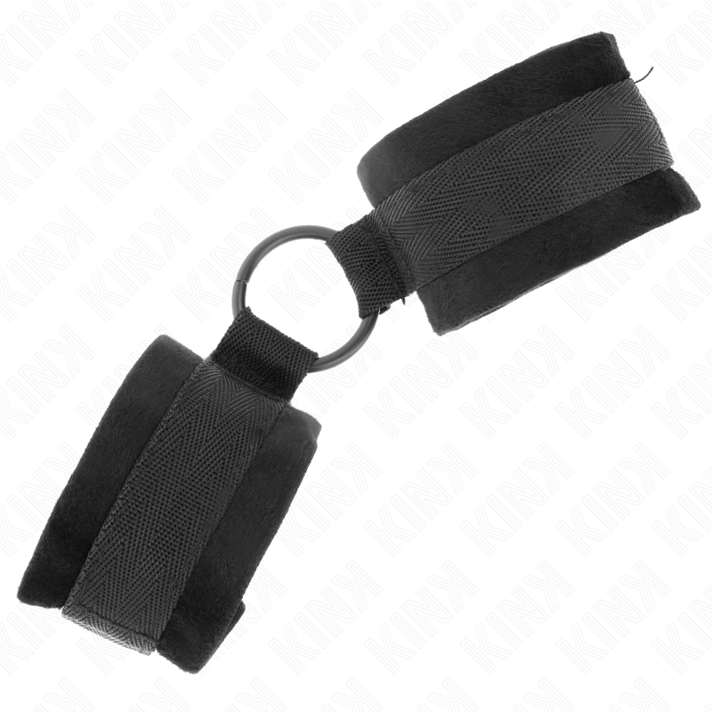 KINK - BEGINNER SKIN HANDCUFFS 25 CM WITH 4 CM O-RING BLACK ADJUSTABLE 15-25 CM