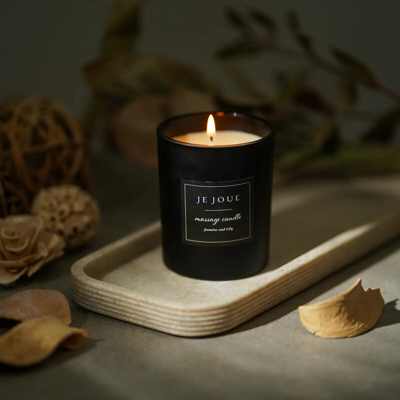 JE JOUE - LUXURY JASMINE &amp; LILY MASSAGE CANDLE