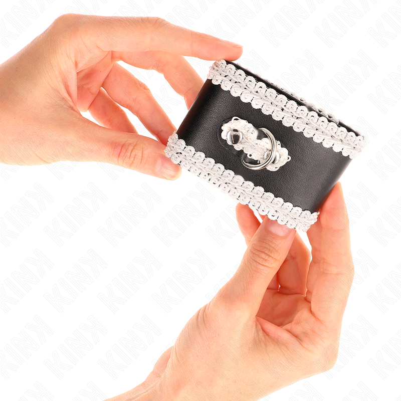 KINK - BLACK WRIST WITH ADJUSTABLE WHITE DECORATED LACE 20-23 CM X 5.5 CM